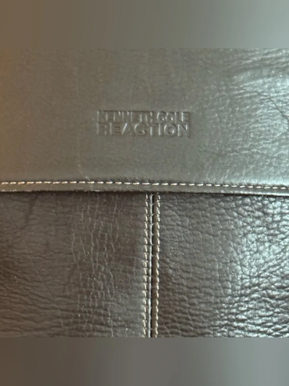 Kenneth Cole Reaction Black Genuine Leather Laptop Messenger Briefcase